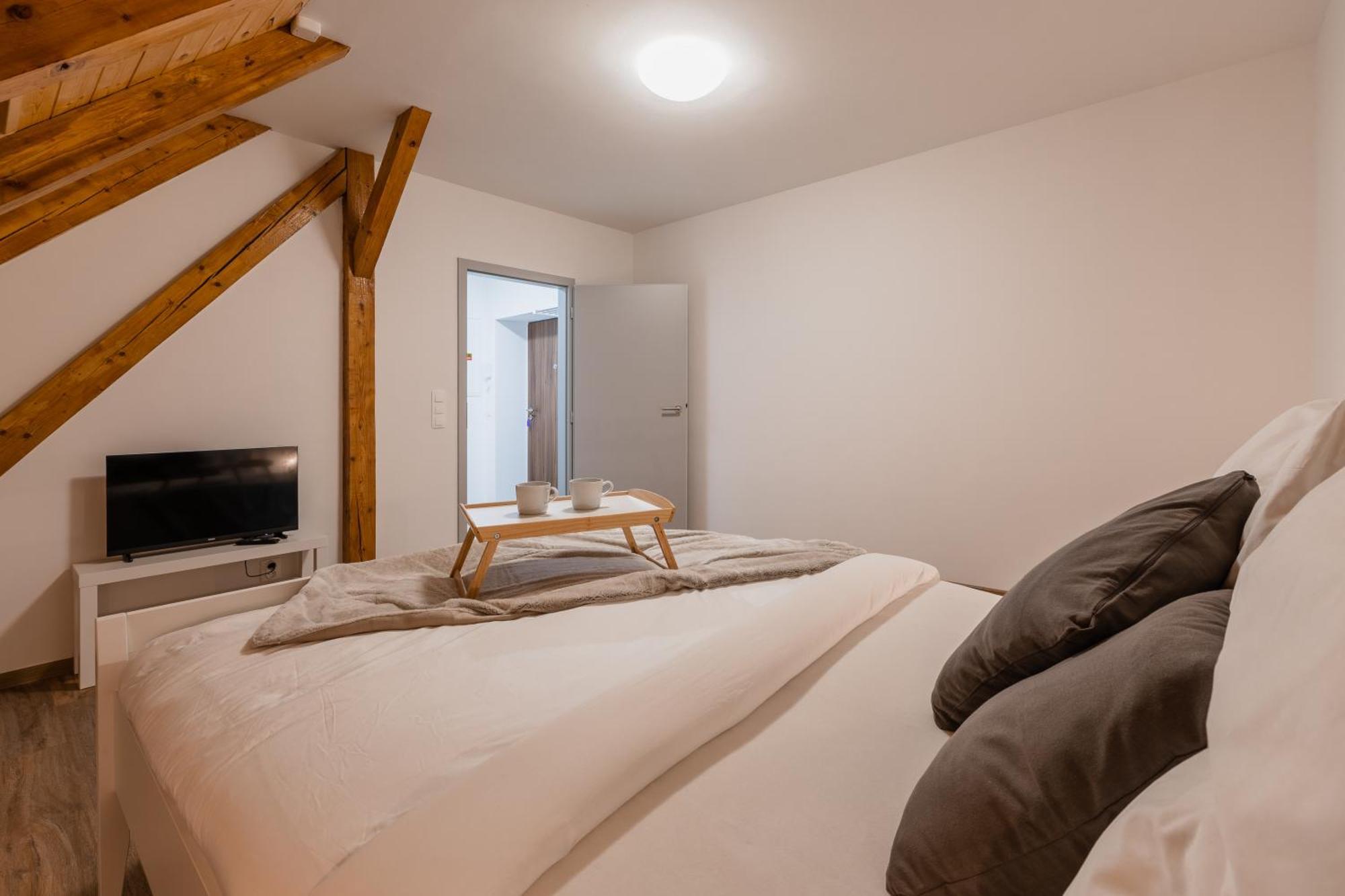 Romanticky Loft Parking U Hlavniho Nadrazi Olmütz Exterior foto
